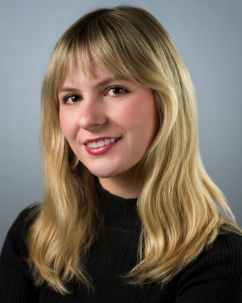 GEORGINA BLACKWELL photo